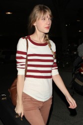 Taylor Swift テイラー・スウィフト