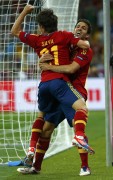 Испания - Италия - Финальный матс на чемпионате Евро 2012, 1 июля 2012 (322xHQ) Febf6a201618566