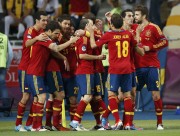 Испания - Италия - Финальный матс на чемпионате Евро 2012, 1 июля 2012 (322xHQ) 5c29ad201623517