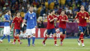 Испания - Италия - Финальный матс на чемпионате Евро 2012, 1 июля 2012 (322xHQ) Bcd3ce201620167